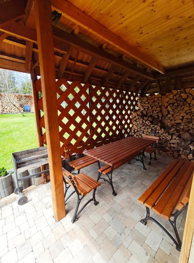 Apartament W Sercu Ustrzyk Apartment Ustrzyki Dolne Luaran gambar