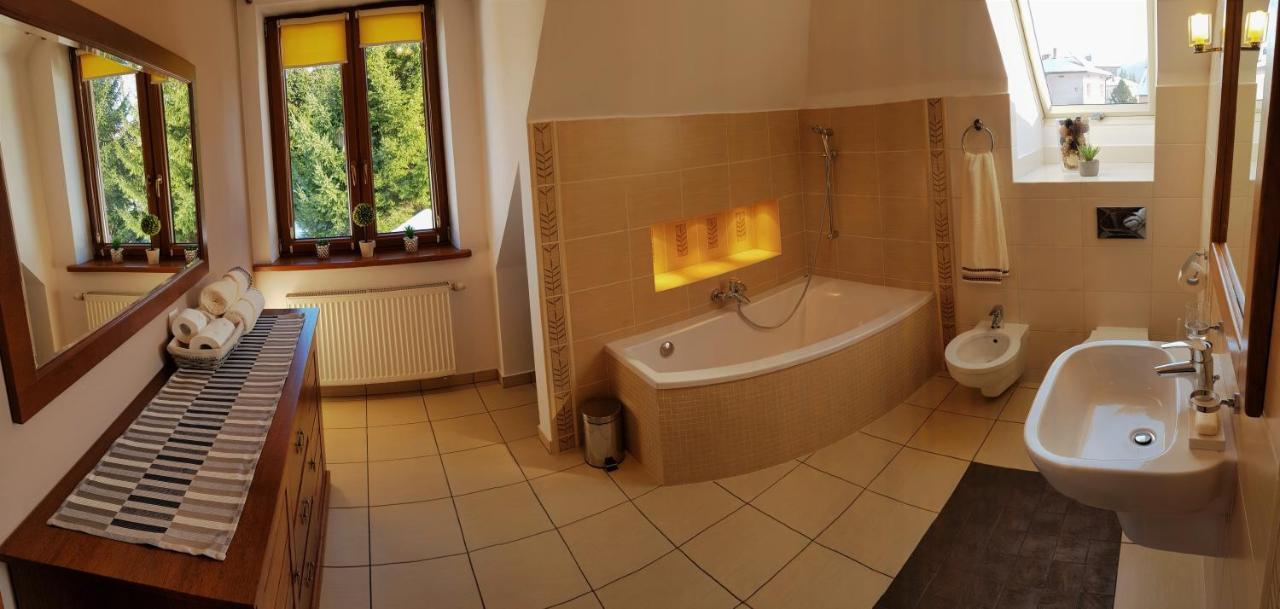 Apartament W Sercu Ustrzyk Apartment Ustrzyki Dolne Luaran gambar